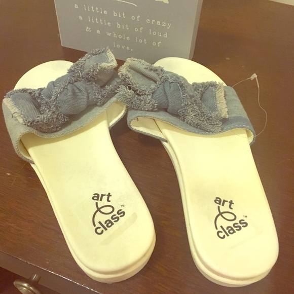 Sandals - Picture 1 of 1